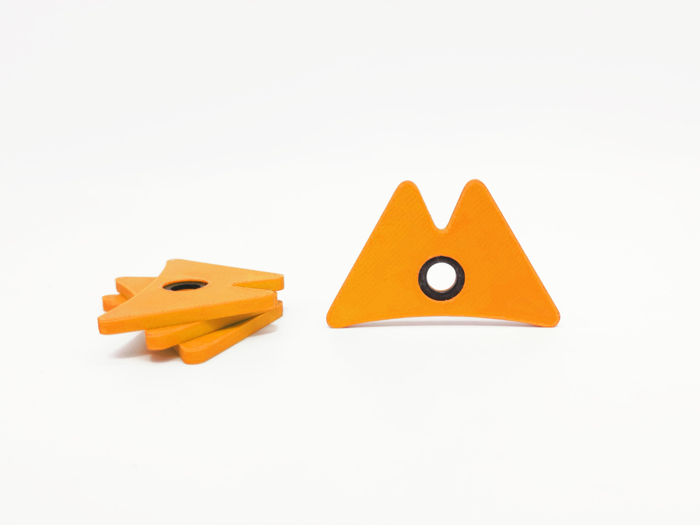 Indicateur Départ Bloc - Pack de 100 pièces Accessoire d'escalade Delta 2x Mains Triangle Orange - RAL 2003